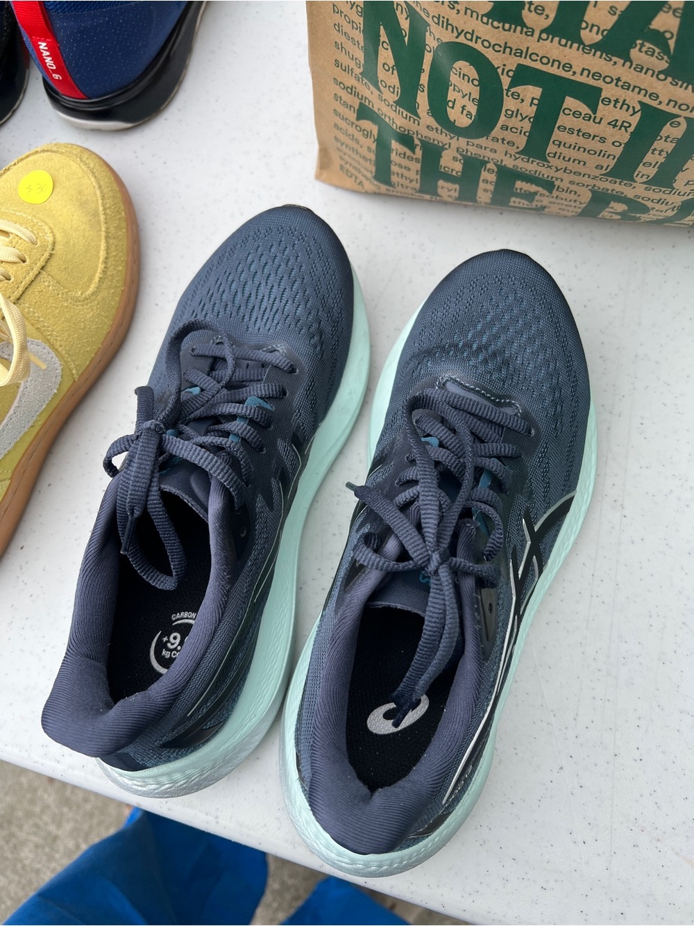 ASICS GT-2000 12 Running Shoes Women’s 7.5 — Excellent Condition